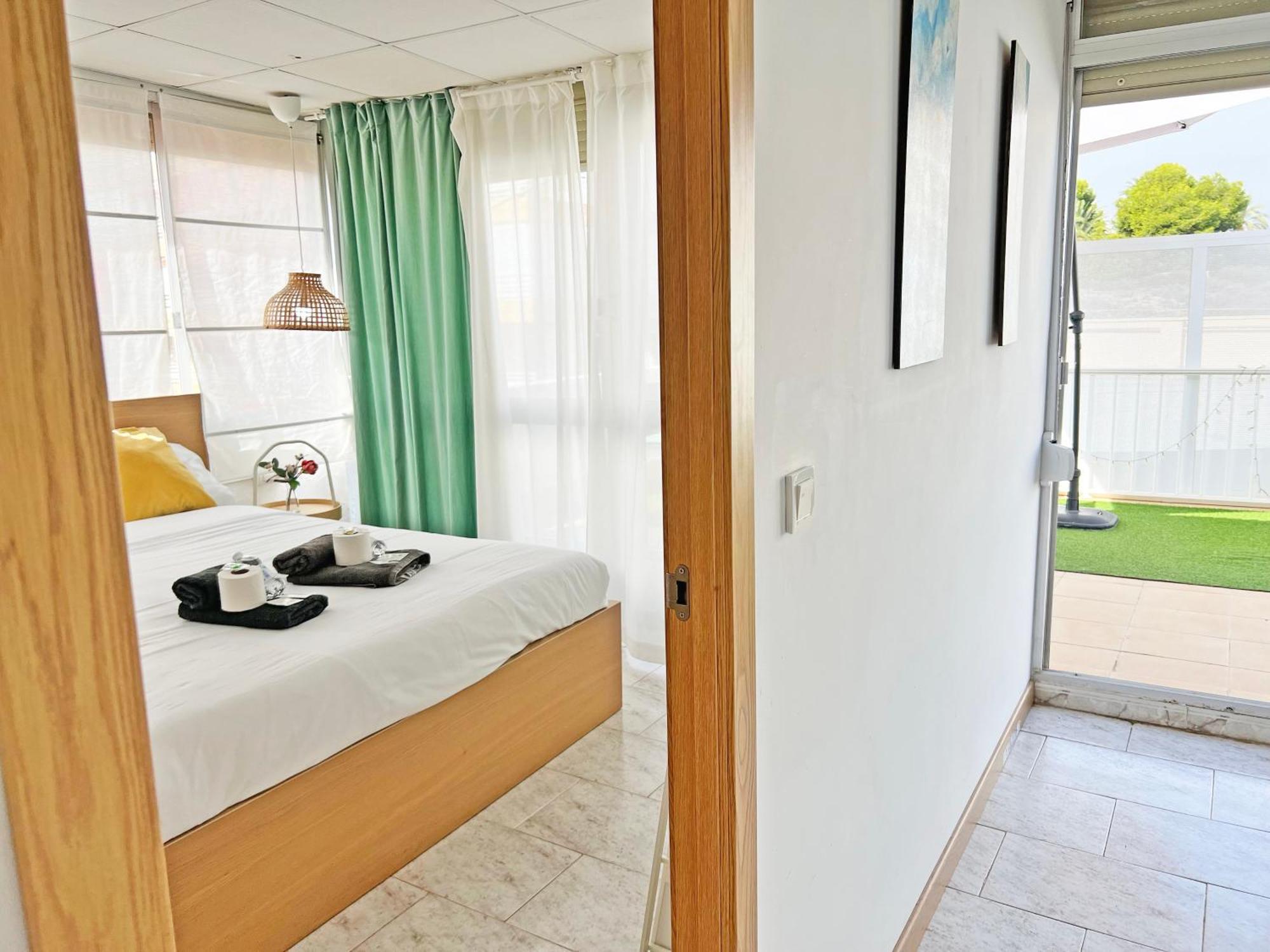 Atico Frente Al Mar 2 Terrazas Barbacoa Y Parking Sujeto A Disponibilidad Apartment Ел Кампело Екстериор снимка